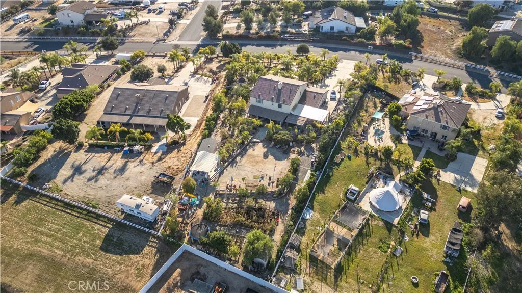 18566 Hawkhill, Perris, California 92570 home-pic-64