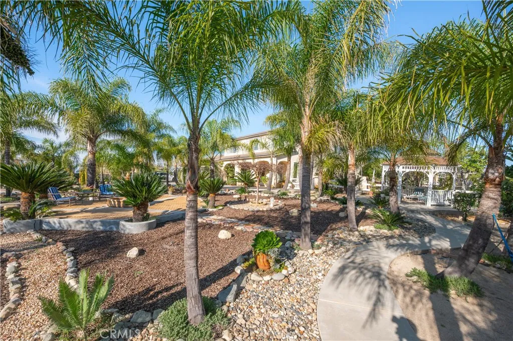 18566 Hawkhill, Perris, California 92570 home-pic-60