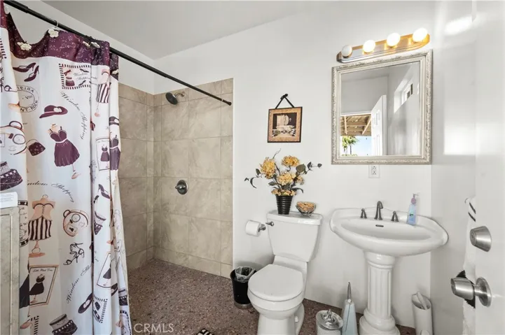 18566 Hawkhill, Perris, California 92570