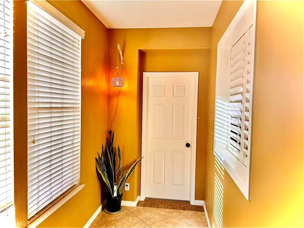 6805 Edinburgh, Eastvale, California 92880 home-pic-40