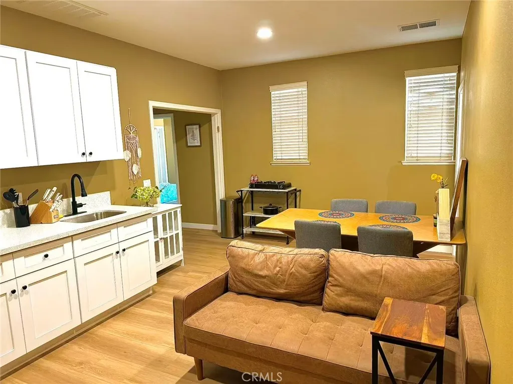 6805 Edinburgh, Eastvale, California 92880 home-pic-19