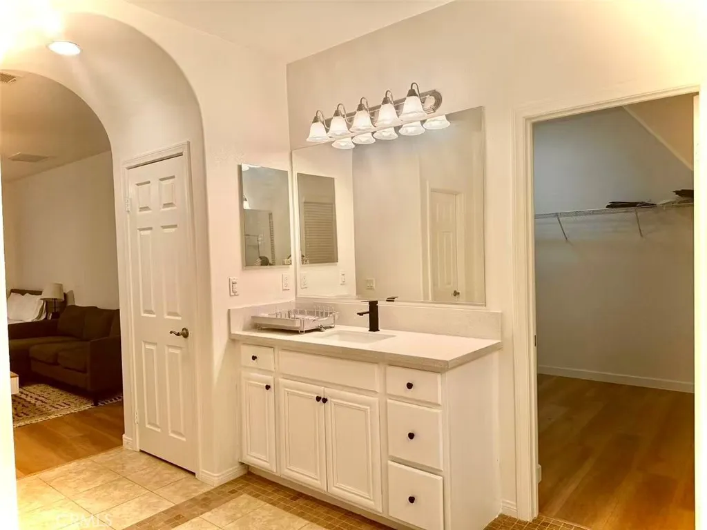 6805 Edinburgh, Eastvale, California 92880 home-pic-23