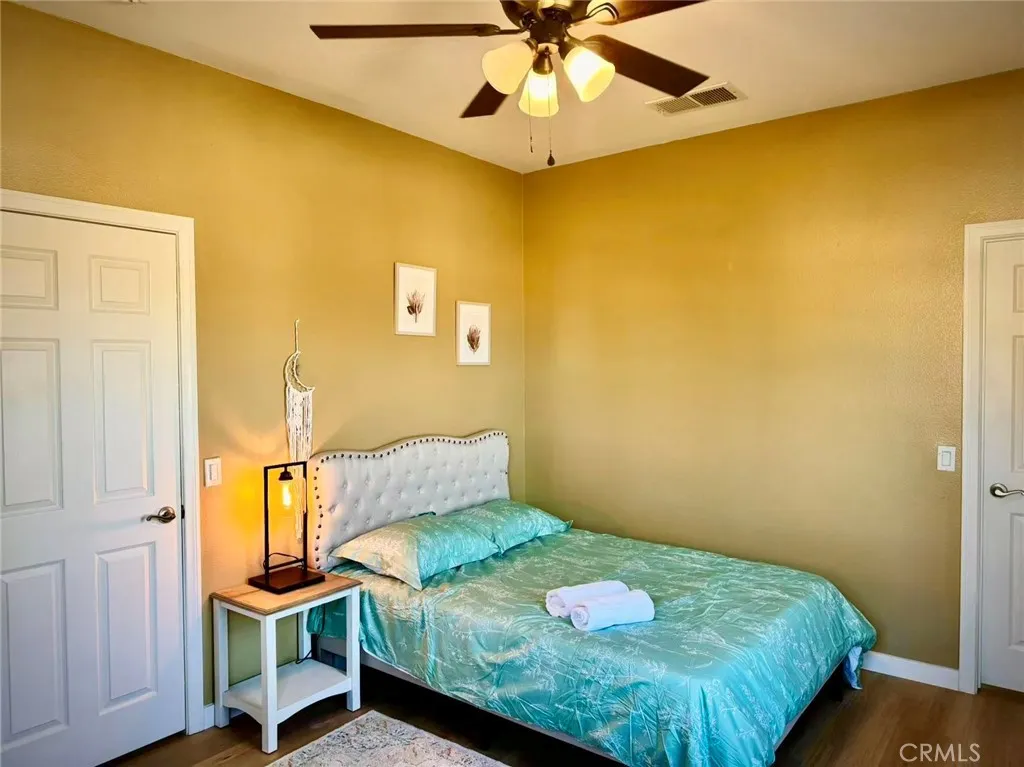 6805 Edinburgh, Eastvale, California 92880 home-pic-16