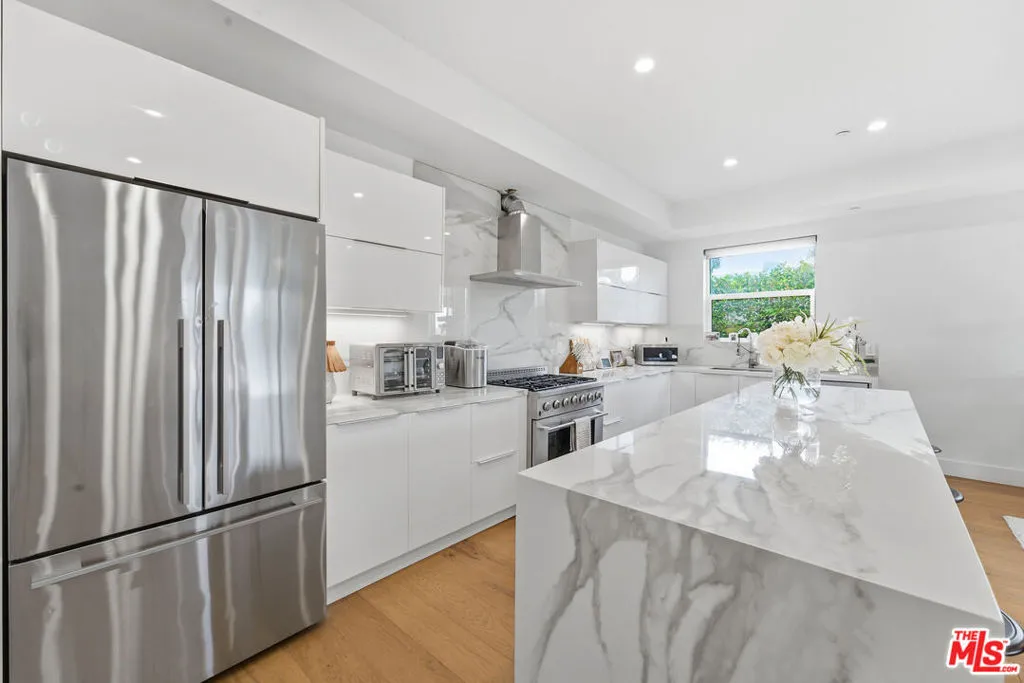 14650 Margate Street, Sherman Oaks, California 91411 home-pic-9