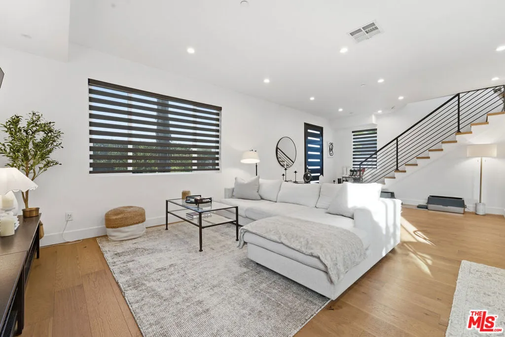 14650 Margate Street, Sherman Oaks, California 91411 home-pic-4