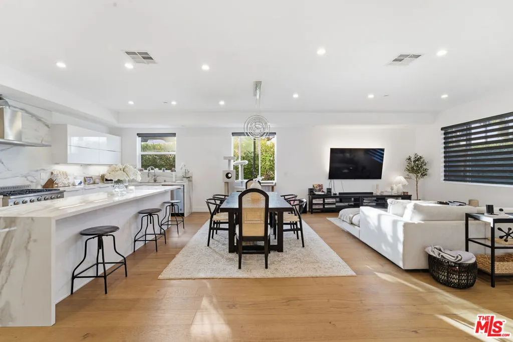 14650 Margate Street, Sherman Oaks, California 91411 home-pic-7