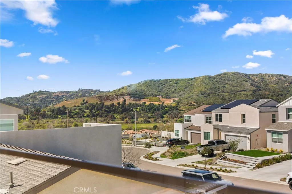333 Canter Court, Fallbrook, California 92028 home-pic-45