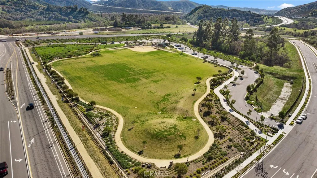 333 Canter Court, Fallbrook, California 92028 home-pic-72