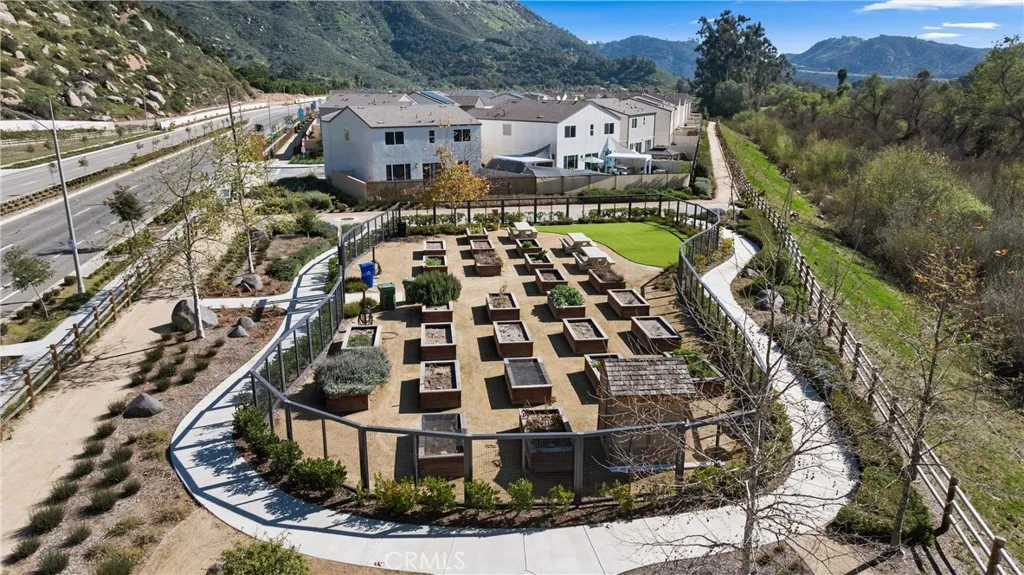 333 Canter Court, Fallbrook, California 92028 home-pic-69
