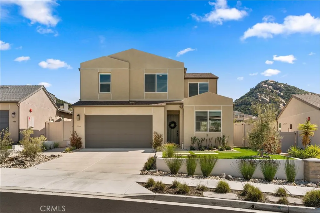 333 Canter Court, Fallbrook, California 92028 home-pic-3
