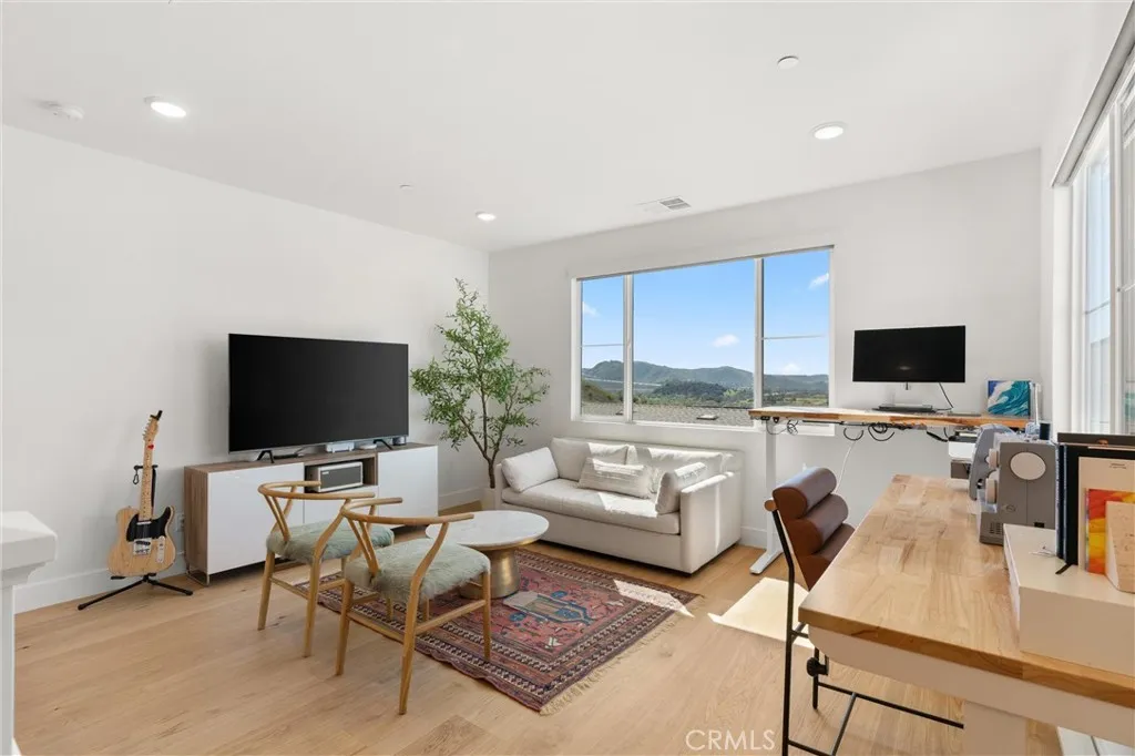 333 Canter Court, Fallbrook, California 92028 home-pic-42