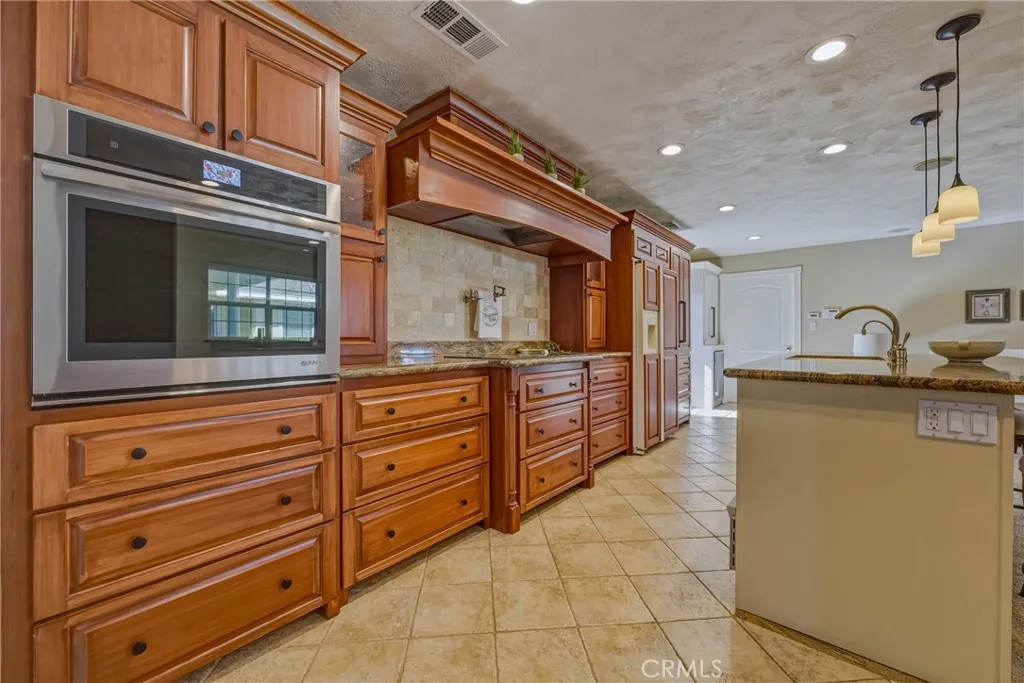 1282 Carolina, Merced, California 95340 home-pic-22