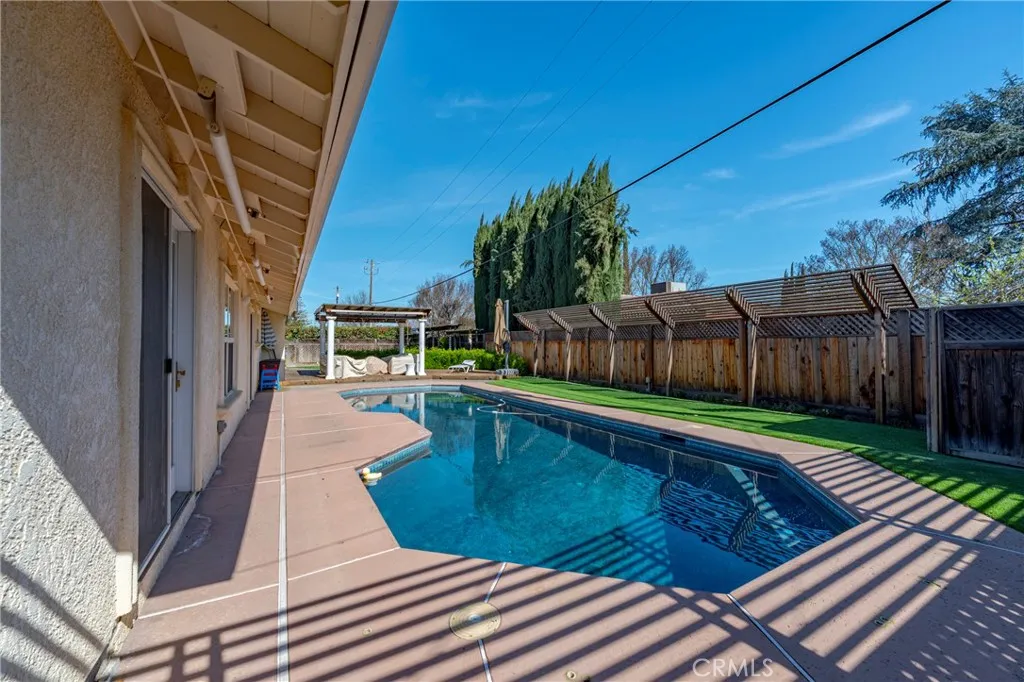 1282 Carolina, Merced, California 95340 home-pic-54