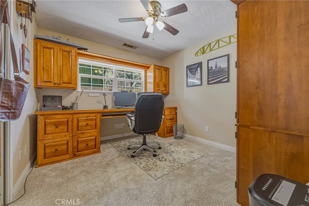 1282 Carolina, Merced, California 95340 home-pic-35