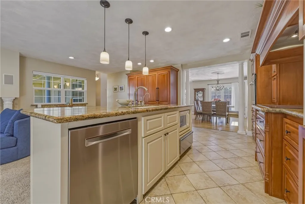 1282 Carolina, Merced, California 95340 home-pic-32