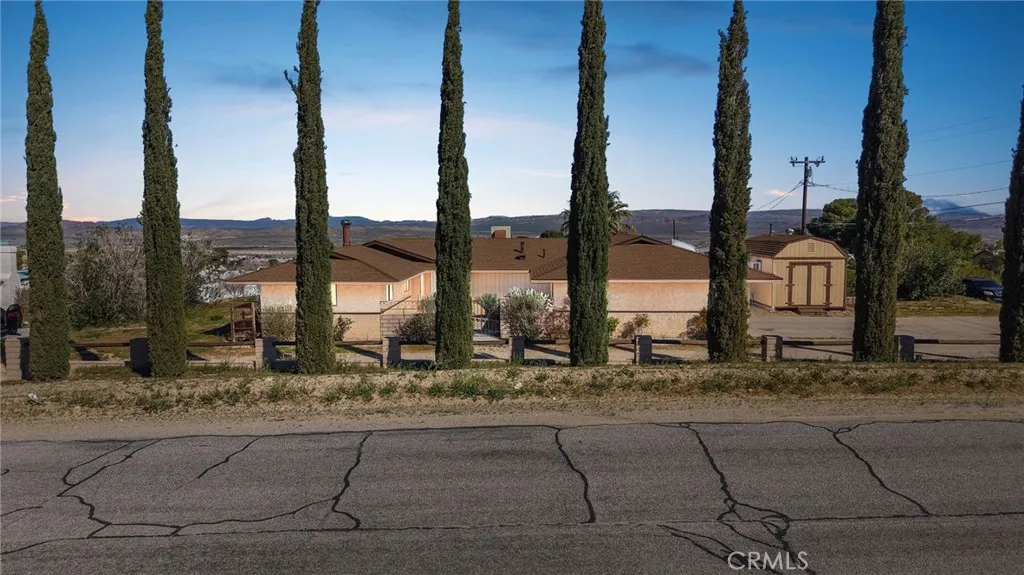 33938 M Street, Barstow, California 92311 home-pic-1