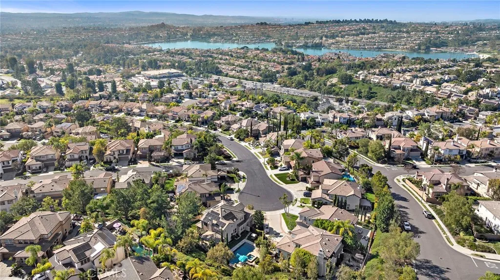 22970 Bouquet, Mission Viejo, California 92692 home-pic-7