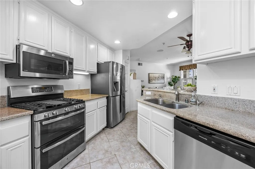 1593 Ismail Pl, Placentia, California 92870 home-pic-8