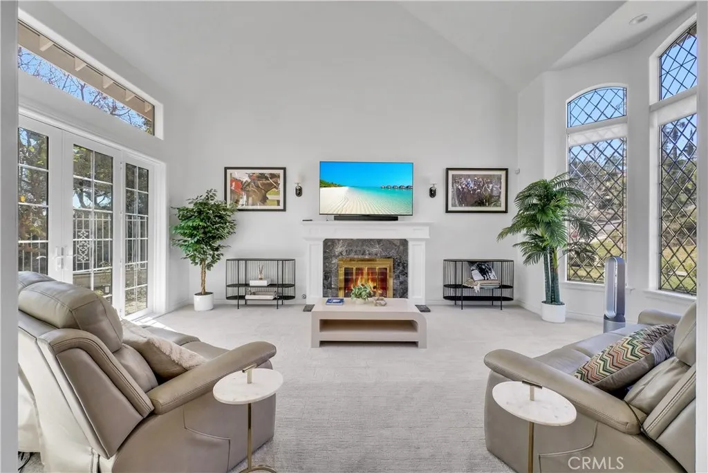 102 Mill Run, Monrovia, California 91016 home-pic-8