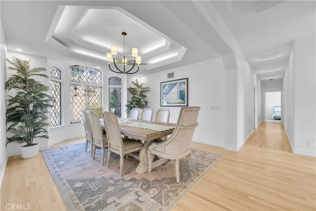 102 Mill Run, Monrovia, California 91016 home-pic-23