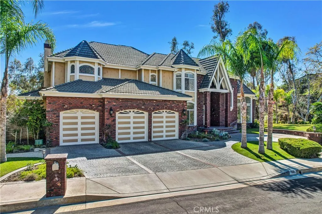 102 Mill Run, Monrovia, California 91016 home-pic-3
