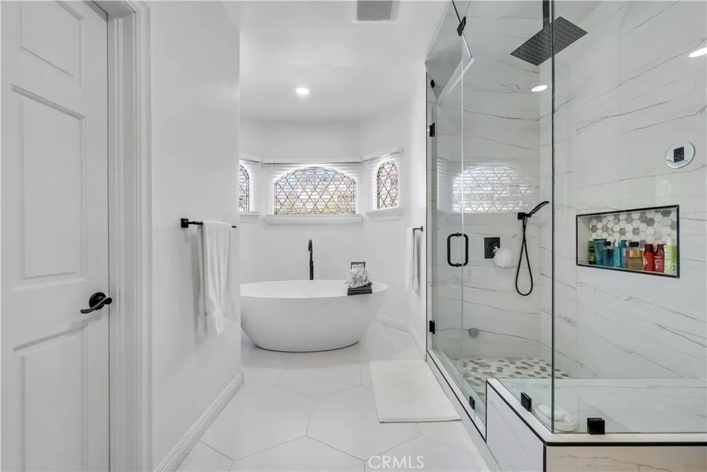 102 Mill Run, Monrovia, California 91016 home-pic-40