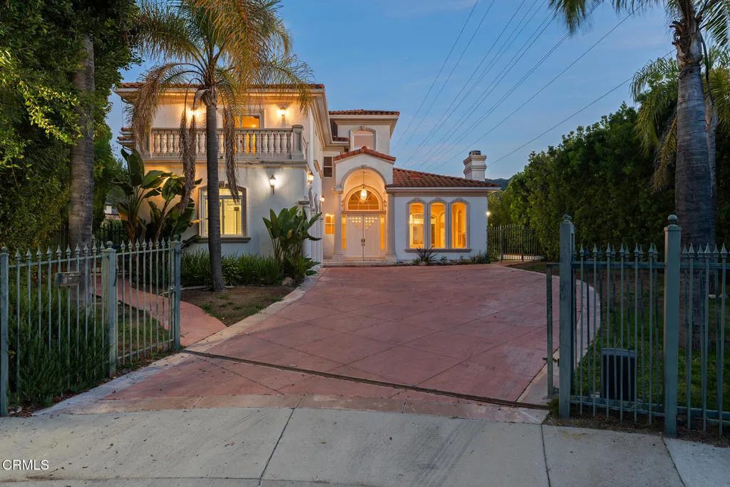 4174 Elm View Drive, Los Angeles, California 91316 home-pic-2