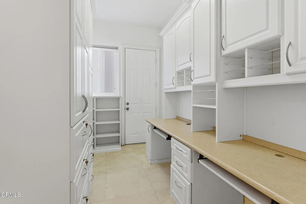 4174 Elm View Drive, Los Angeles, California 91316 home-pic-24