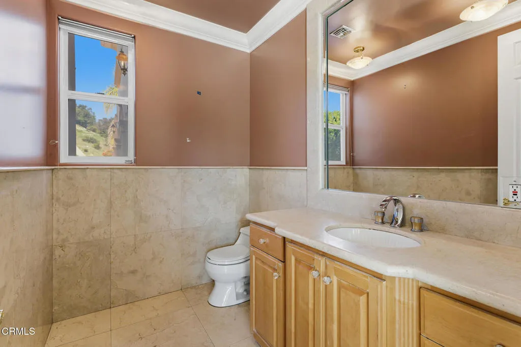 4174 Elm View Drive, Los Angeles, California 91316 home-pic-26