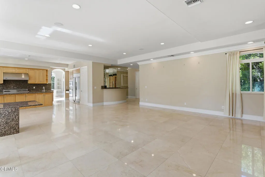 4174 Elm View Drive, Los Angeles, California 91316 home-pic-12