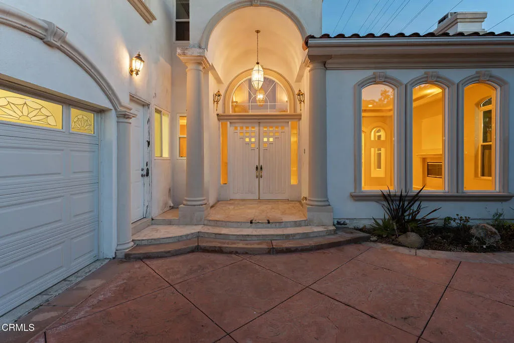 4174 Elm View Drive, Los Angeles, California 91316 home-pic-35