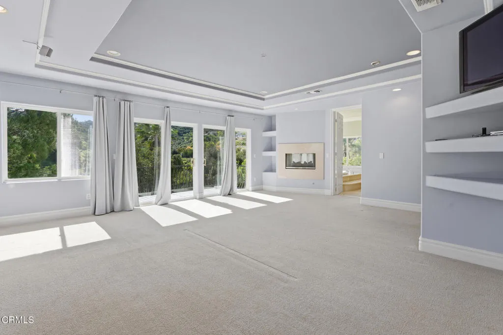 4174 Elm View Drive, Los Angeles, California 91316 home-pic-19