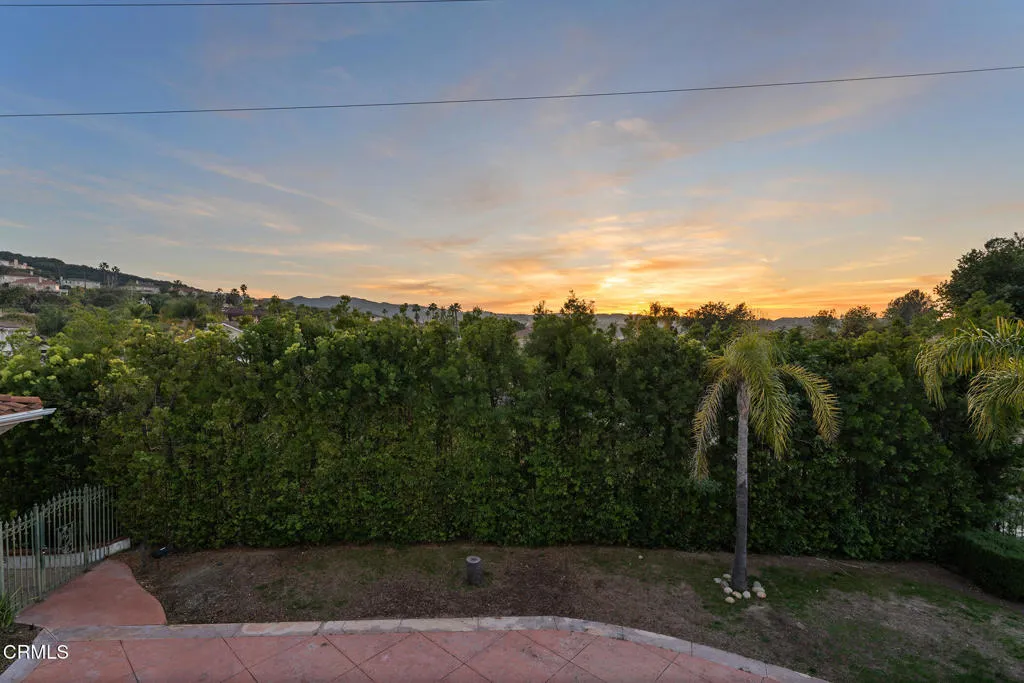 4174 Elm View Drive, Los Angeles, California 91316 home-pic-5