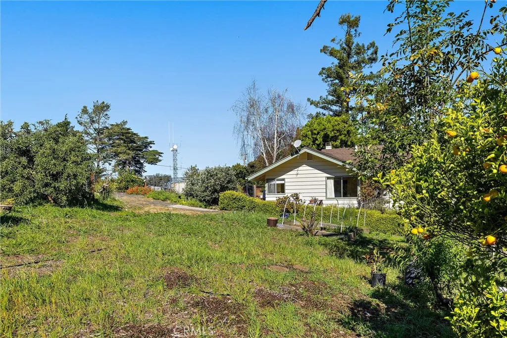1909 Pineridge, Cambria, California 93428 — photo 4