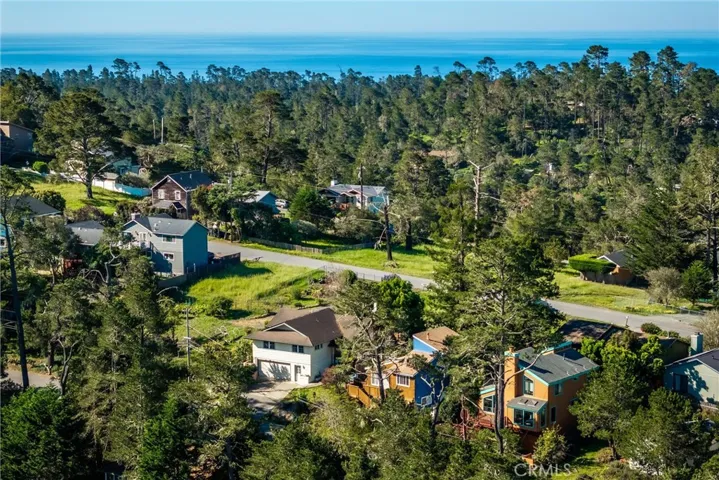 1909 Pineridge, Cambria, California 93428