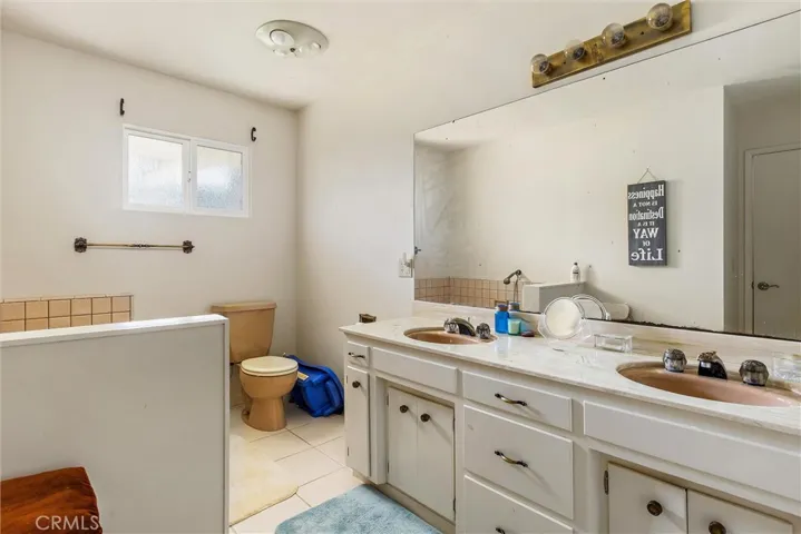 1909 Pineridge, Cambria, California 93428
