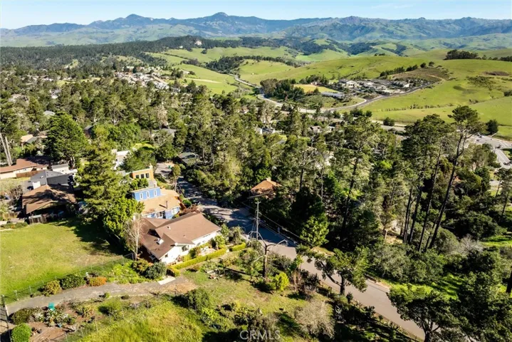 1909 Pineridge, Cambria, California 93428