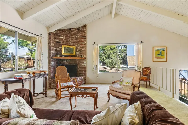 1909 Pineridge, Cambria, California 93428