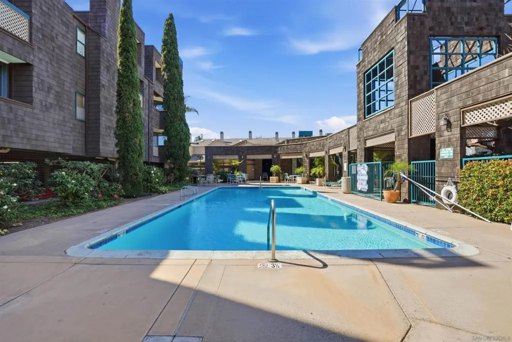 4383 Nobel Dr 86, San Diego, California 92122 home-pic-34
