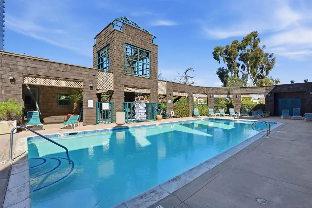 4383 Nobel Dr 86, San Diego, California 92122 home-pic-33