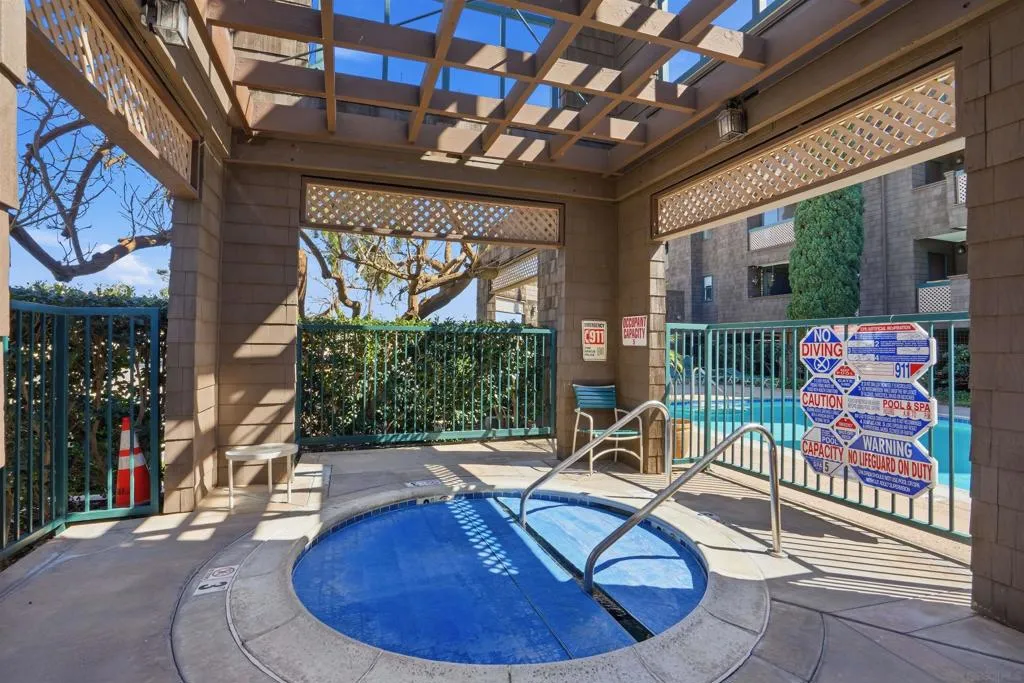 4383 Nobel Dr 86, San Diego, California 92122 home-pic-35