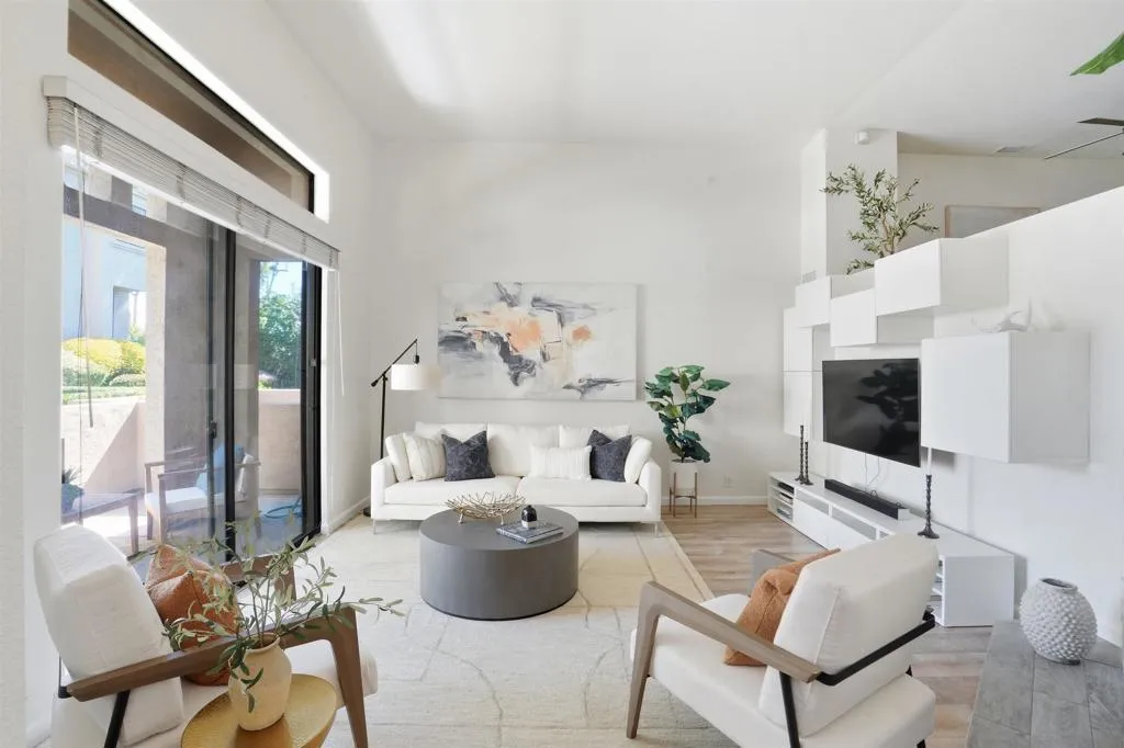 4383 Nobel Dr 86, San Diego, California 92122 home-pic-1