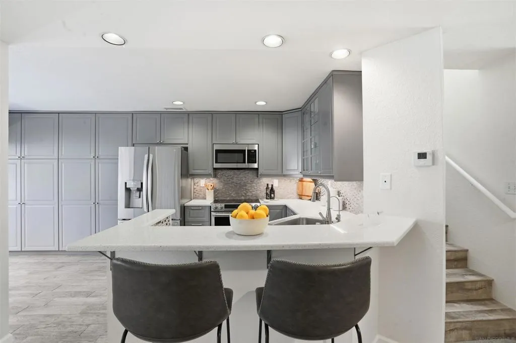 4383 Nobel Dr 86, San Diego, California 92122 home-pic-7