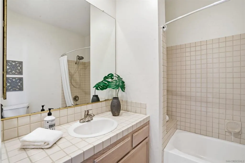 4383 Nobel Dr 86, San Diego, California 92122 home-pic-26