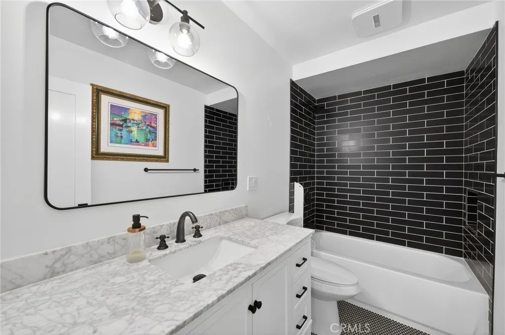 17581 Allegheny Drive, Santa Ana, California 92705 home-pic-32