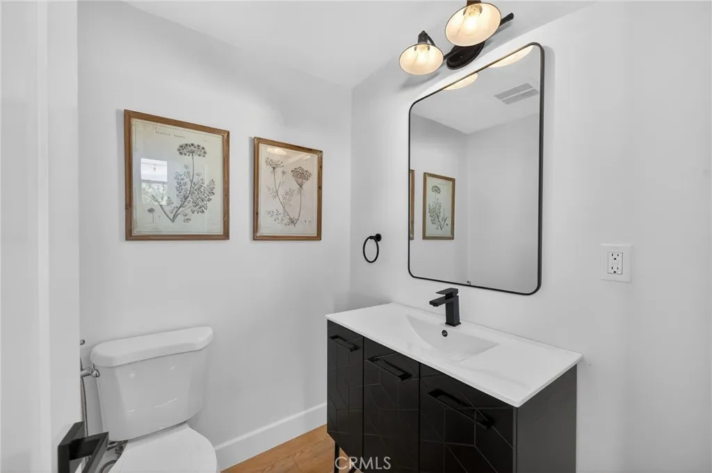 17581 Allegheny Drive, Santa Ana, California 92705 home-pic-22