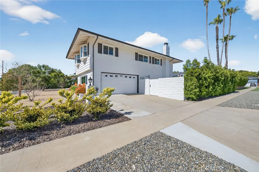17581 Allegheny Drive, Santa Ana, California 92705 home-pic-59