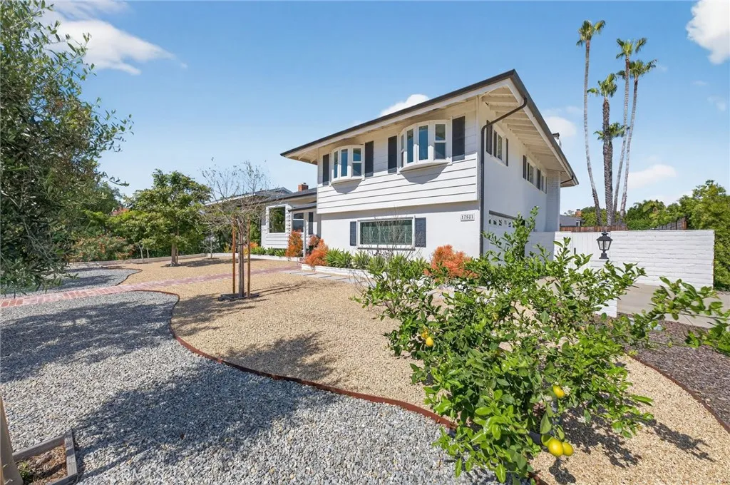 17581 Allegheny Drive, Santa Ana, California 92705 home-pic-62