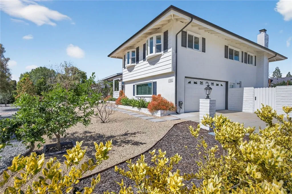 17581 Allegheny Drive, Santa Ana, California 92705 home-pic-60