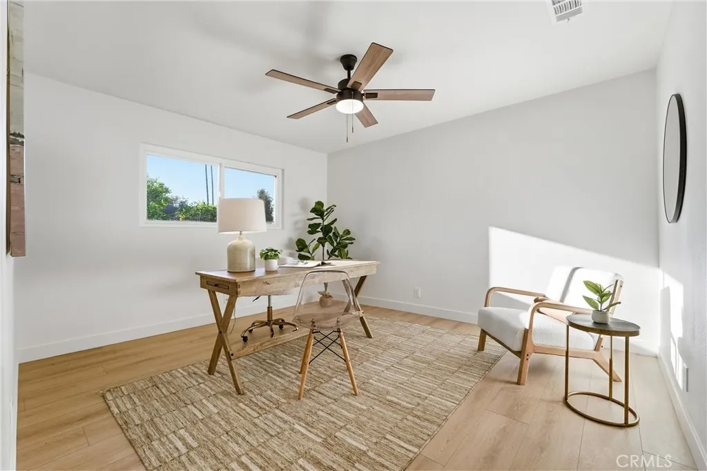 2320 N Hathaway Street, Santa Ana, California 92705 home-pic-32